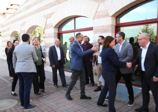 افتتاح مساحة آمنة في مركز مصادر التمية الشبابية  والاحتفال بإنجازات الشباب ضمن برنامج المشاركة الإيجابية للشباب