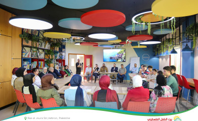 Hebron YDRC Holds Introductory Meeting for New Volunteers