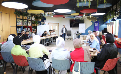 Launching the "English for Travel" Training at the American House in Hebron